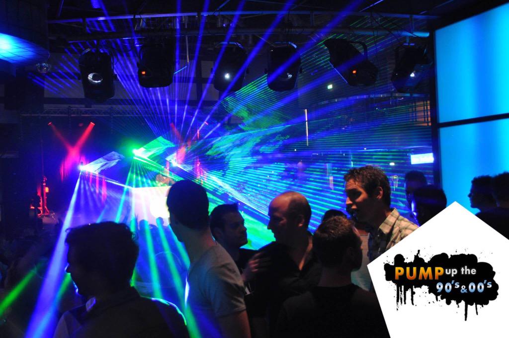 IntervisualLP's tweet photo. Zometeen met @BOEDHAJORDY naar @Evenementenhal #Venray @Pump90_VE de #LASERSHOW opbouwen voor #PumpUpThe90s #put90 http://t.co/lJs8E2kkkw