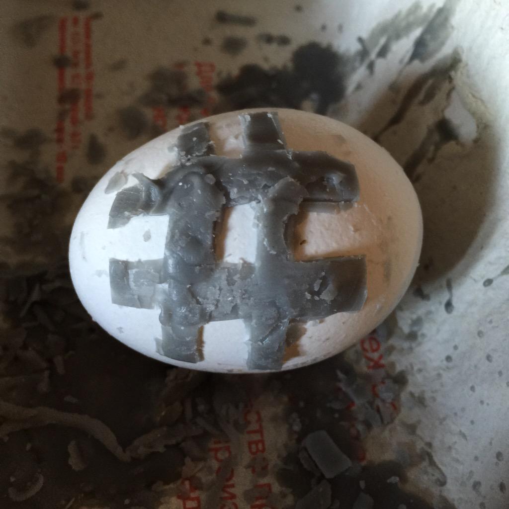 shrewcrew's tweet image. Пасхальная живопись воском. #сsharp рулит