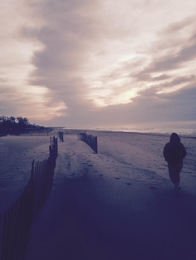 PatrickBench's tweet photo. Sunrise in #WatchHill @OceanHouseRI  #epicdecade Conference with @DrNatissant http://t.co/fIhDwH892c