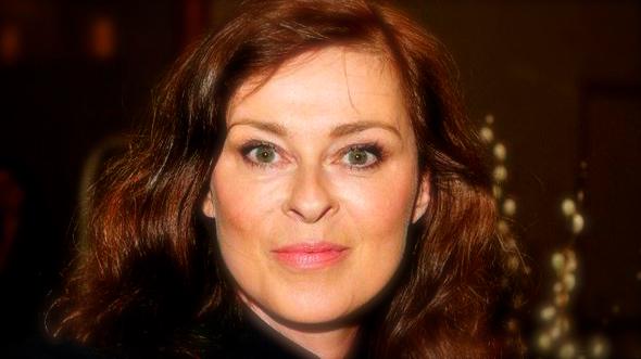 HAPPY BIRTHDAY ... LISA STANSFIELD! \"ALL WOMAN\".   