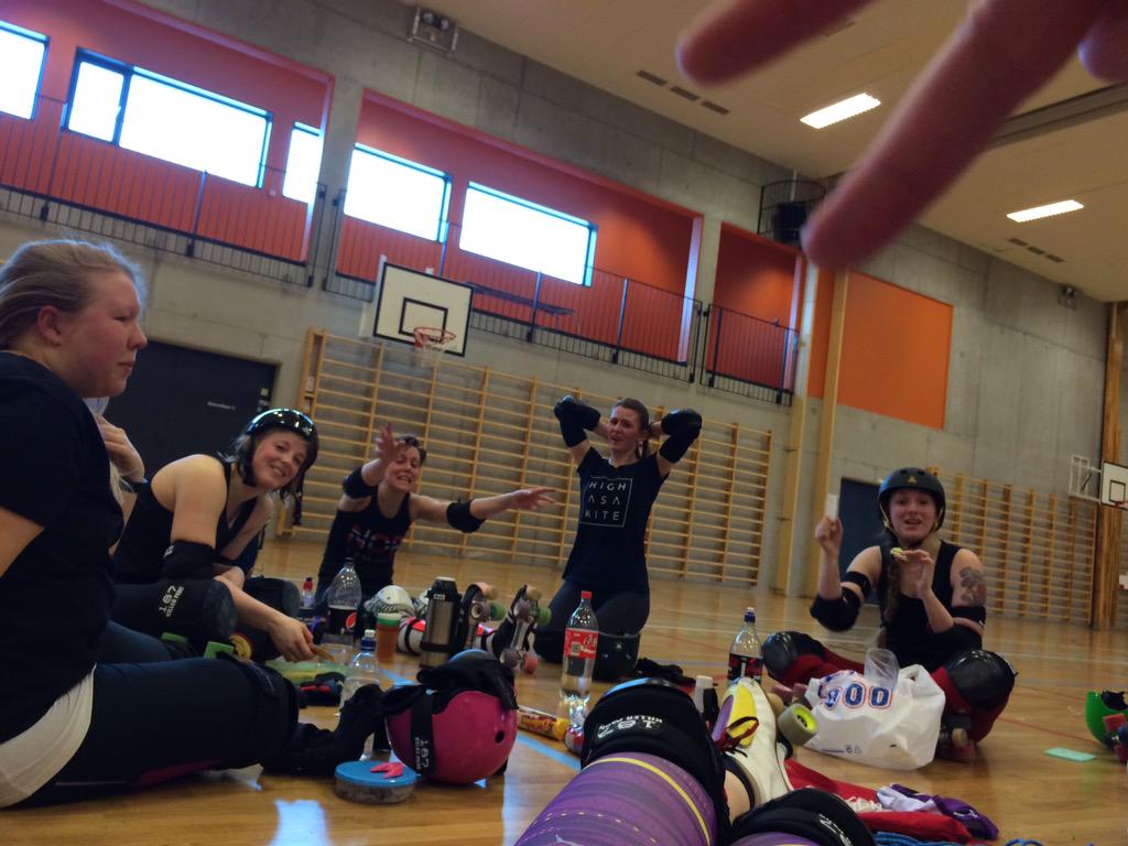 pnkyfish's tweet photo. 5 hours of roller derby practice! On a saturday! #ArcticRollerDerby @ArcticRD http://t.co/3dYxG2YtWf