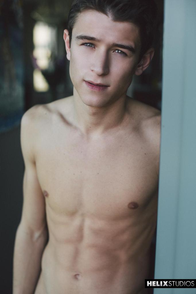 meanAnnieXOXO's tweet photo. im drowning in your eyes. @EvanParkerXXX http://t.co/Q91GaXtu1C