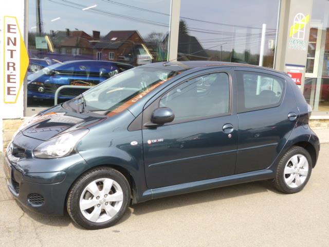 differenceauto's tweet image. TOYOTA Aygo 1.0i Toronto /2011/48.000 kms/ 6.790 €
( Air co - 5 portes...) Infos : ladifferenceauto.eu/stock_bel  #Belgique