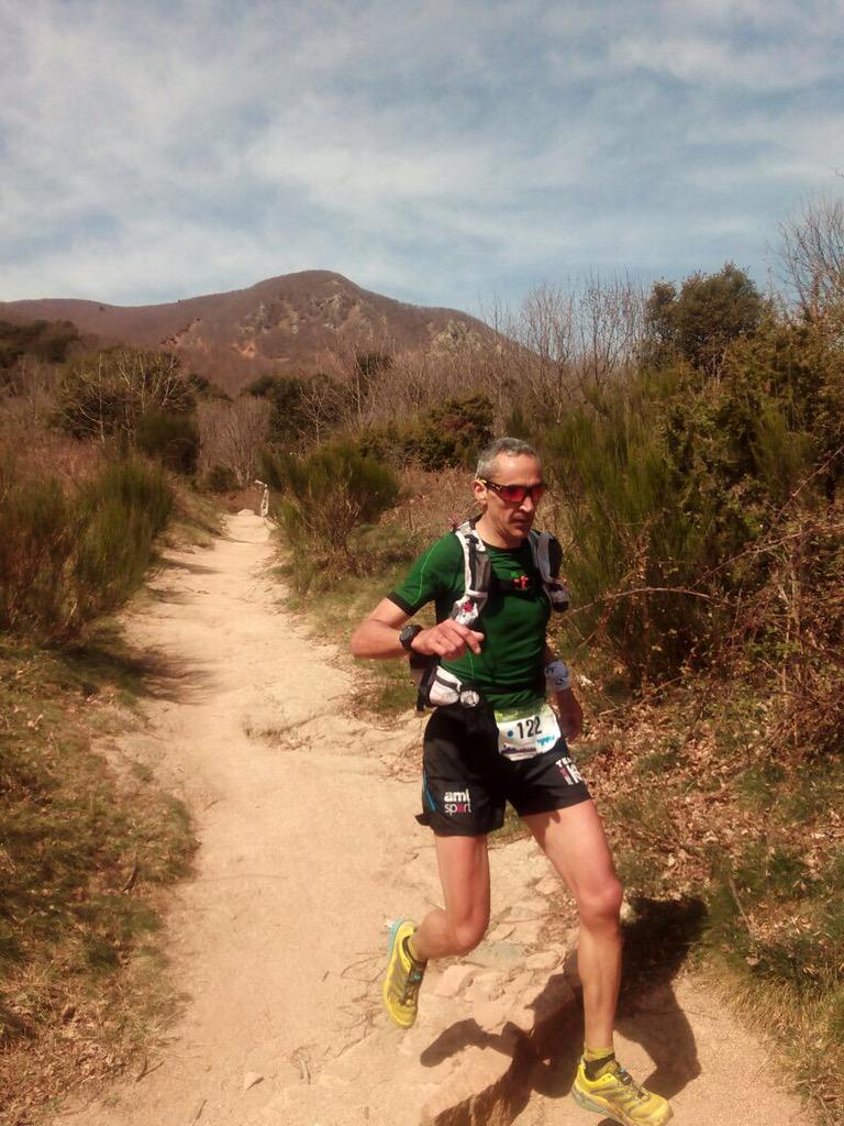 sport_hg's tweet photo. En el #km65 #AV.9 #TuroDelHome @AlrobaBurgos 4o con un tiempo de 7:38:00 #UltraMontseny @fedme_es @FDMESCYL http://t.co/QtrNPzYEYM