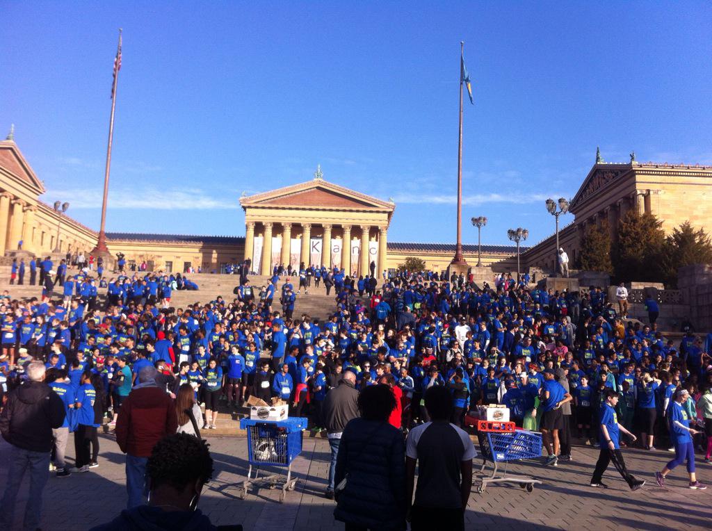 HungerWalkPHL's tweet photo. Almost ready to go w/ @StudentsRunPhil! #hunger5k #hungerwalkphilly http://t.co/gnSBwcNqdB