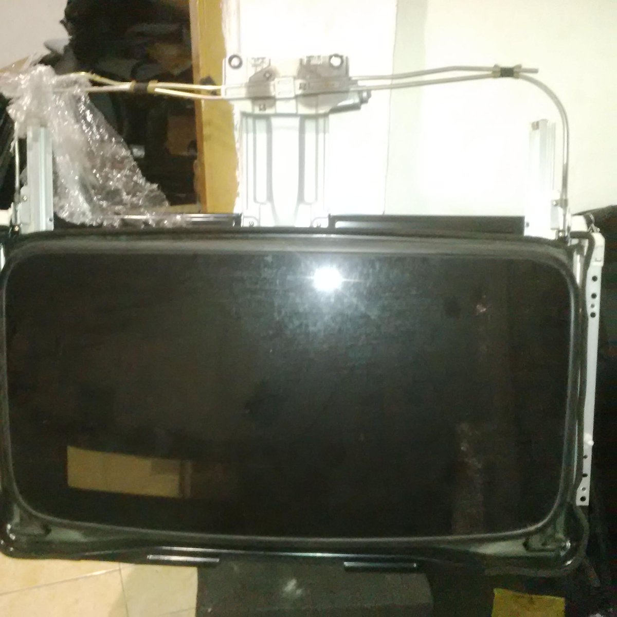 Fs- Sunroof Oem honda RB1 slide out...