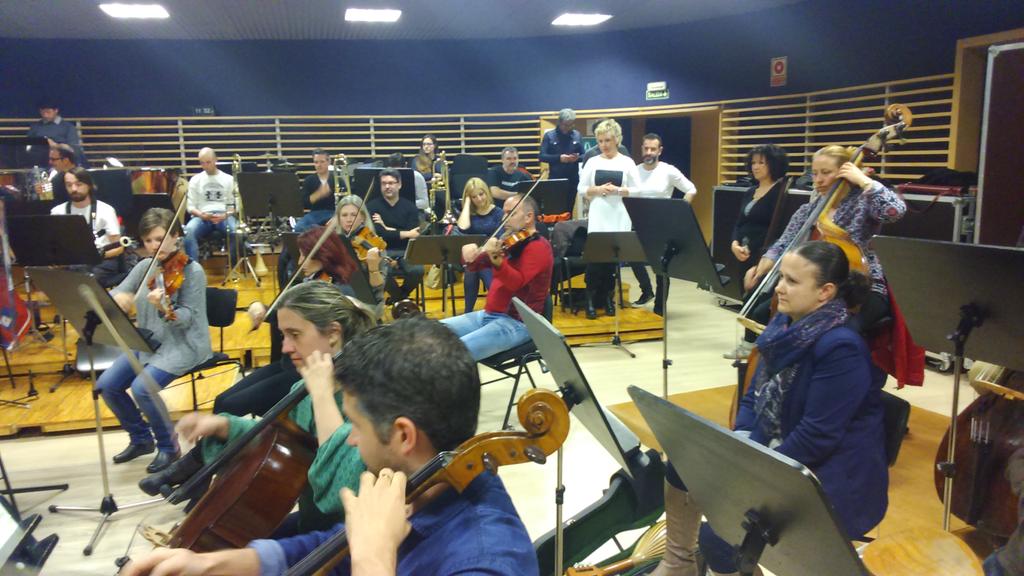 OFIL_Orquesta's tweet photo. Pronto con @MaCantarero @mariajo_suarez @JonPlazaola #DavidMenendez #MilagrosMartin #DavidRubiera en @teatrocampoamor http://t.co/aamw5HkqF4