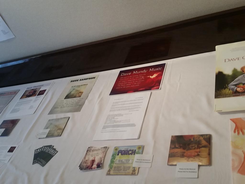 Mikeyojojr's tweet photo. #ECMA2015 #ecmdaves http://t.co/XrPSfNWuGv