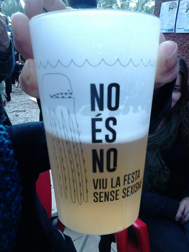 ZorriFest's tweet photo. No es no!!! #donesenlluita #Castelló visça la força feminista mediterrània!!!! http://t.co/nEzYpmXIDI