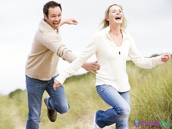 WomensGuru's tweet photo. Secret of Long Lasting Love http://t.co/Evg3Lt9C10 #WomensHealth #Health #HealthyLiving #Relationships #Love http://t.co/UXw02siKaS
