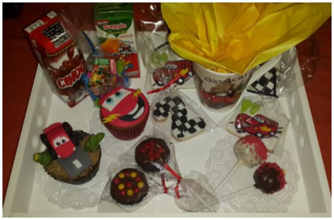 LittleCupcakes's tweet photo. #Desayuno infantil#Cars#
http://t.co/VH2FQ10vaN http://t.co/Icfg9KiRxH