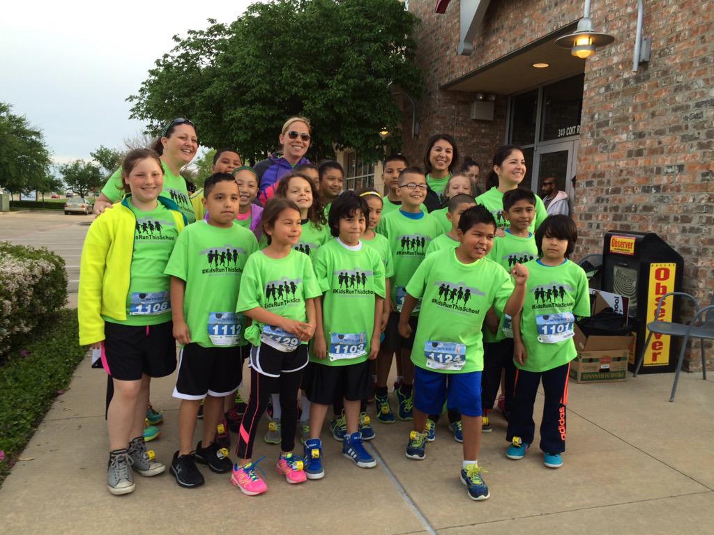 SucreClass's tweet photo. #bobcatscan ready for the run!!! http://t.co/o8nbWmsLj6
