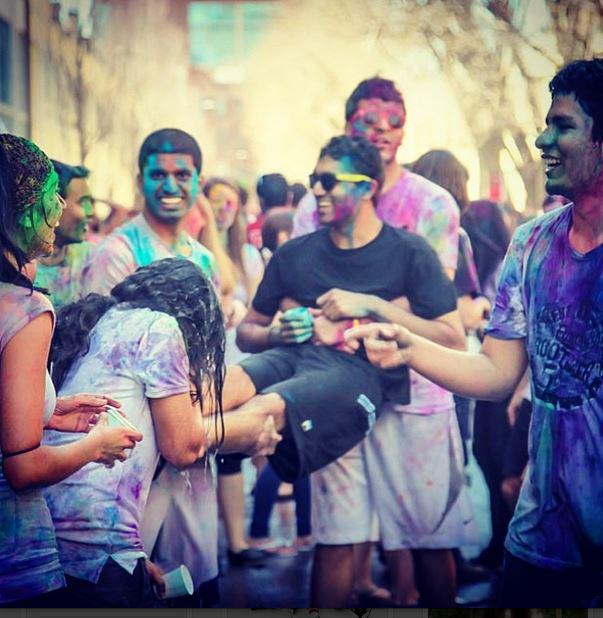 From 1-3 today on Cummington Mall, BU Hindu students host #Boston's largest #Holi celebration. A look at last year: