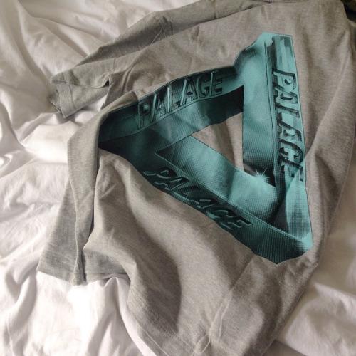 Trendkillv's tweet image. PALACE