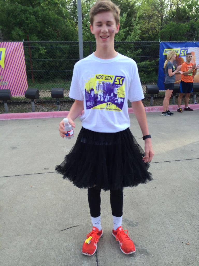 lowerydolls's tweet photo. 25 MINUTE 5K!! WOOOOO! #nextgen5k http://t.co/mHQIryJV1R