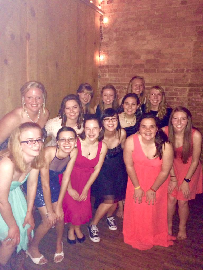 ShorterADPi's tweet photo. Shoutout to all our beautiful sisters who came to @ShorterSGA formal last night!! #gorgeous #wecleanupnice 😘💙💎 http://t.co/Ip9xkPV24s