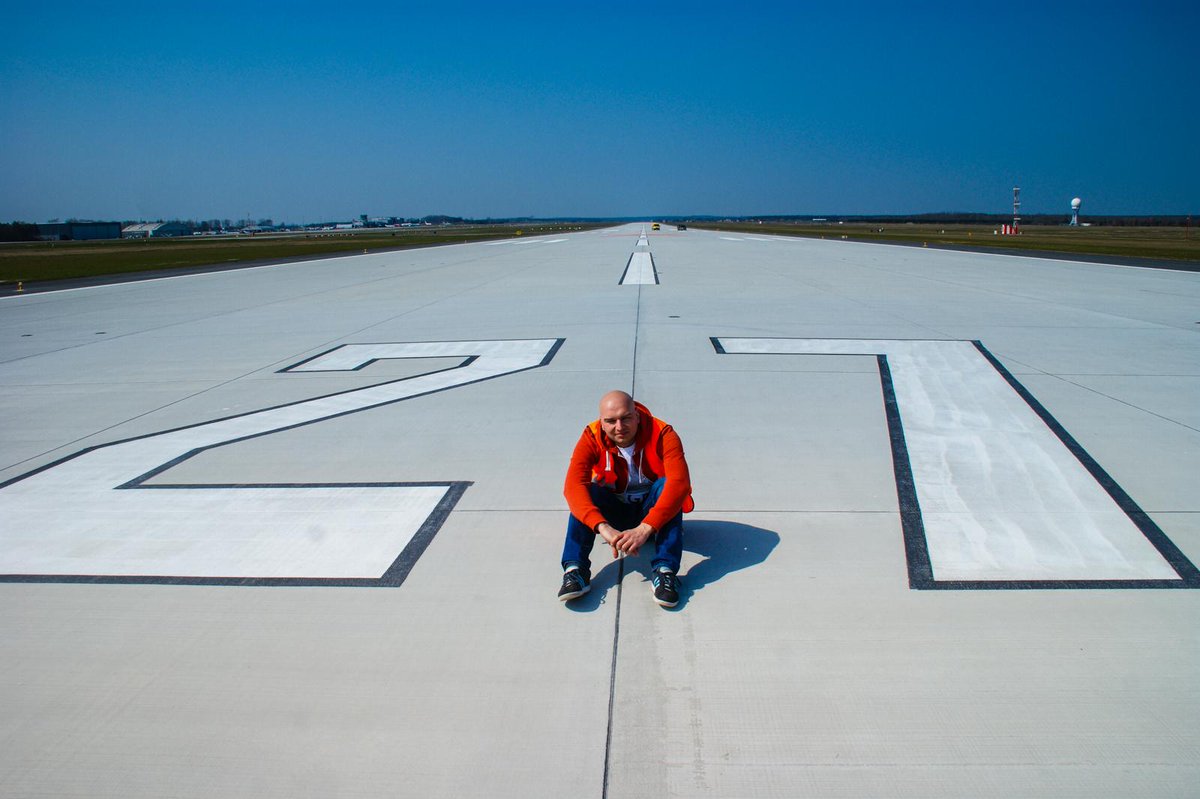 ColorCarPL's tweet image. #NewRunwayDays @KatowiceAirport #KatowiceAirport #rosenbauer #Boeing