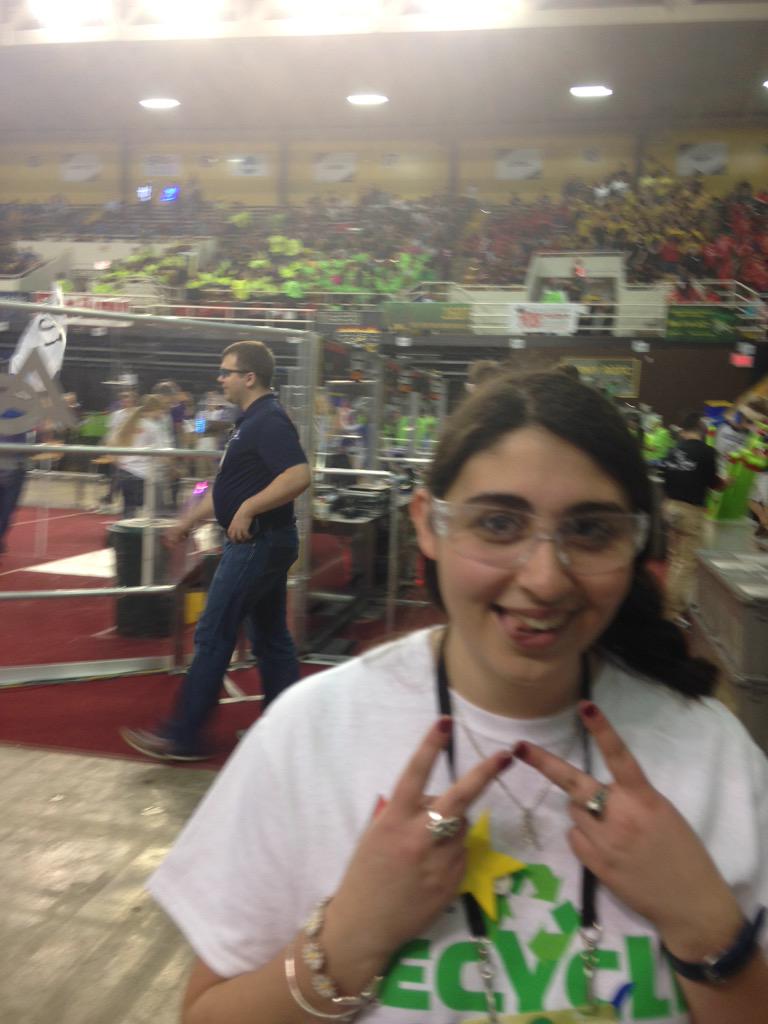 FRC708's tweet photo. 708 decided to bring back #dearFTA at #MARChamps #omgrobots http://t.co/Xs0ALD1jUg