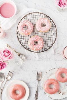 staerox's tweet photo. And then of course it is ALWAYS time for a pink snack!! #StaeHappy #doughnut #pink #Foodporn http://t.co/mYaqYRA1IV