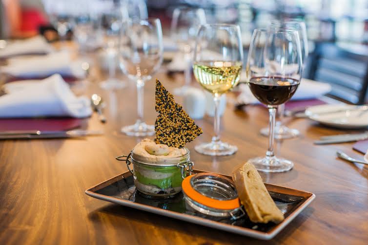 Competition Time! Enter for your chance to WIN a meal for two with <a href="/Blunsdonhotel/">Blunsdon House Hotel</a> Good Luck! bit.ly/1Pkv8Uw