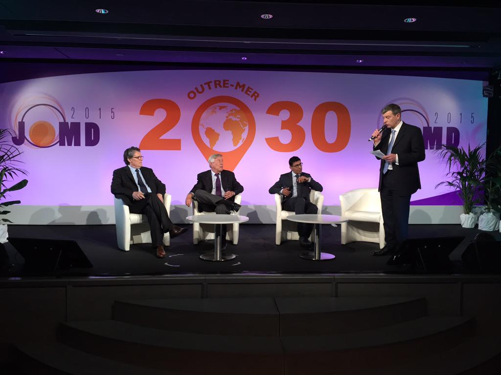 Appiwedia's tweet photo. @NicolasDOZE en direct #JOMD15 #caraibes #developpement @bfmbusiness @BFMTV #appiwedia http://t.co/jDLGEGaFUy