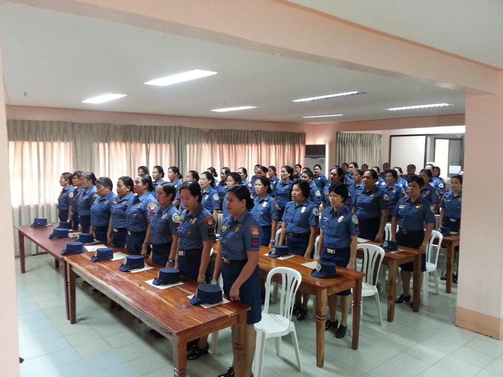 Pro6Wccd's tweet photo. Closing Ceremony of the Refresher Course for WCPD Officers with PSSUPT CARILLO, DRDO @pnpts_rstu6 @pnp_region6 http://t.co/N7FLXAbWuf