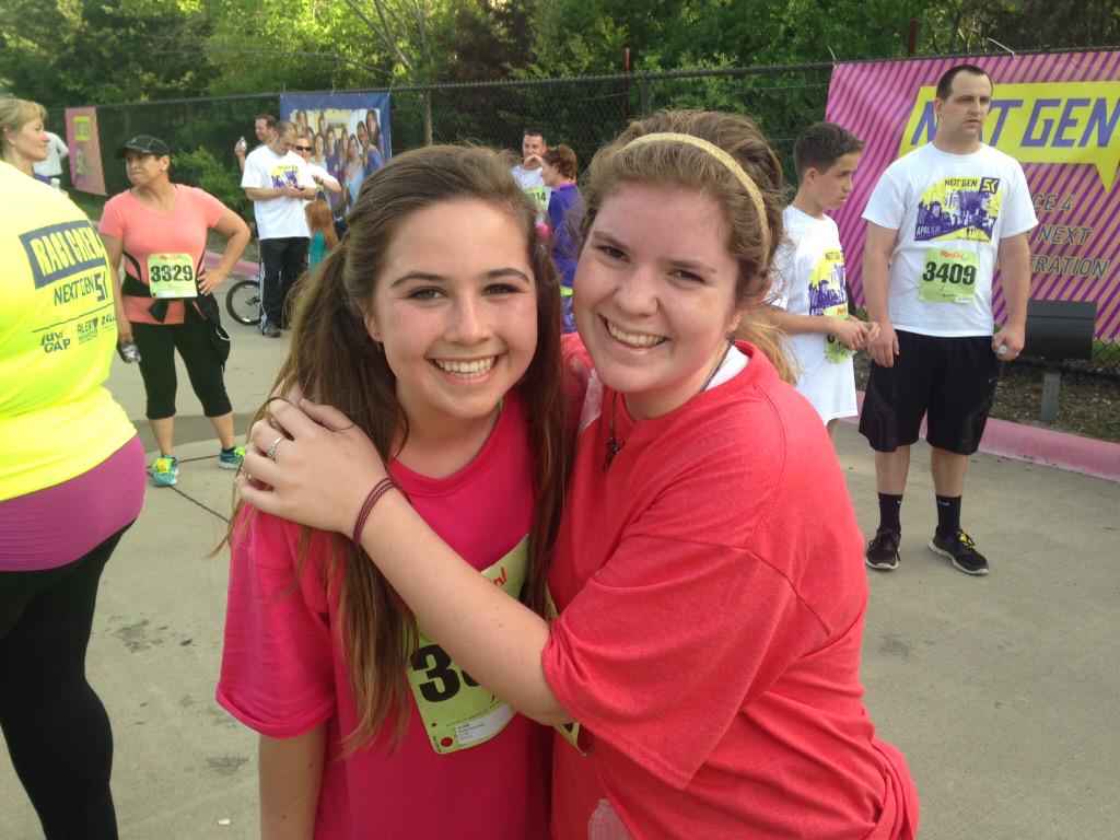 bethnicolecook's tweet photo. Woke up early and ran a 5k with these beautiful ladies!! Happy Saturday #nextgen5k http://t.co/b1c9R37jGK
