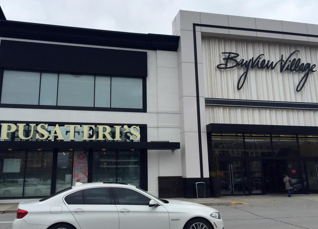 chocoMeCanada's tweet photo. Hello @PusaterisFoods the Bayview location. Today free chocoMe sampling! @gaborchocolate @DanLoszman http://t.co/mAIELC7wpn