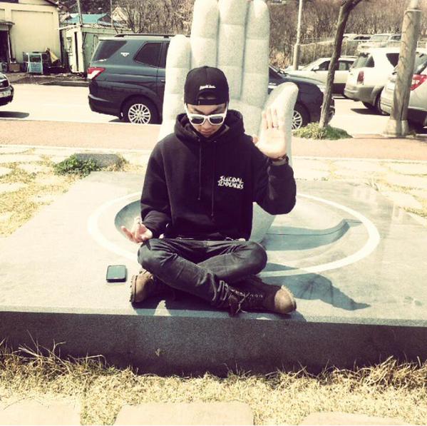 monstaxbr's tweet photo. Gunhee aprontando. 

Cr nananomercy. http://t.co/3zsgFrHfyn