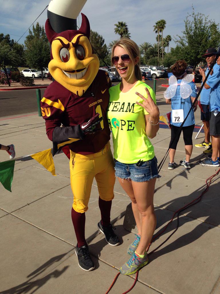BecksChristine's tweet photo. Sparky loves #HOPE too, and of course we 💛 Sparky! #ASU #ProudSunDevil @WingedHope1 #TheHopeRun http://t.co/gooxEP31y2