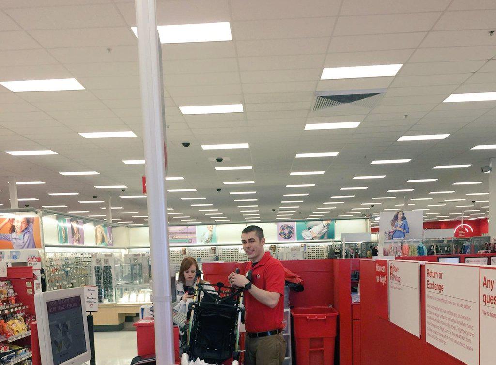 Our great ETL-AP creating Vibe moments on this Tribe Saturday! @cat10jill <a href="/timcachat/">Tim Cachat</a> <a href="/bretthumbert/">Brett Humbert</a> <a href="/Jas762/">Jasmin</a> <a href="/chelsluhu/">Chelsea Newbould</a>