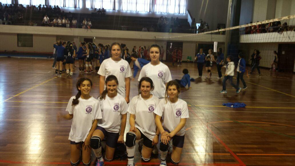 asunciongijon's tweet photo. Éxito de nuestras chicas en Lisboa.  1°ESO terceras y 2° subcampeonas ¡¡¡ Enhorabuena a todas!!! http://t.co/wyQCH0mkCP