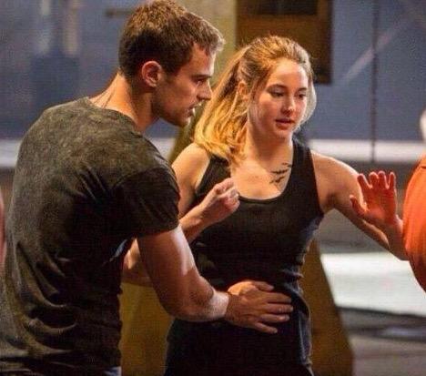 DivergentPrime's tweet image. "Keep the tension here." @CallMeJustFour #VoteTrisMTV
