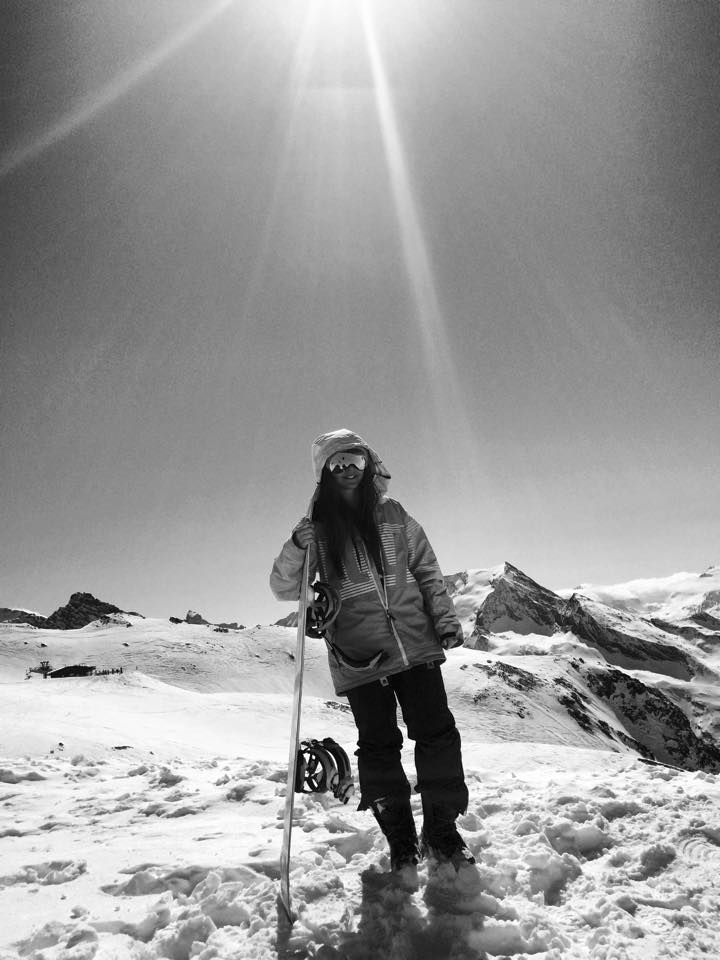 KatieChapman22's tweet photo. Glacier snowboarding #Alpoholics #Bataleon http://t.co/qaig2tQgvt