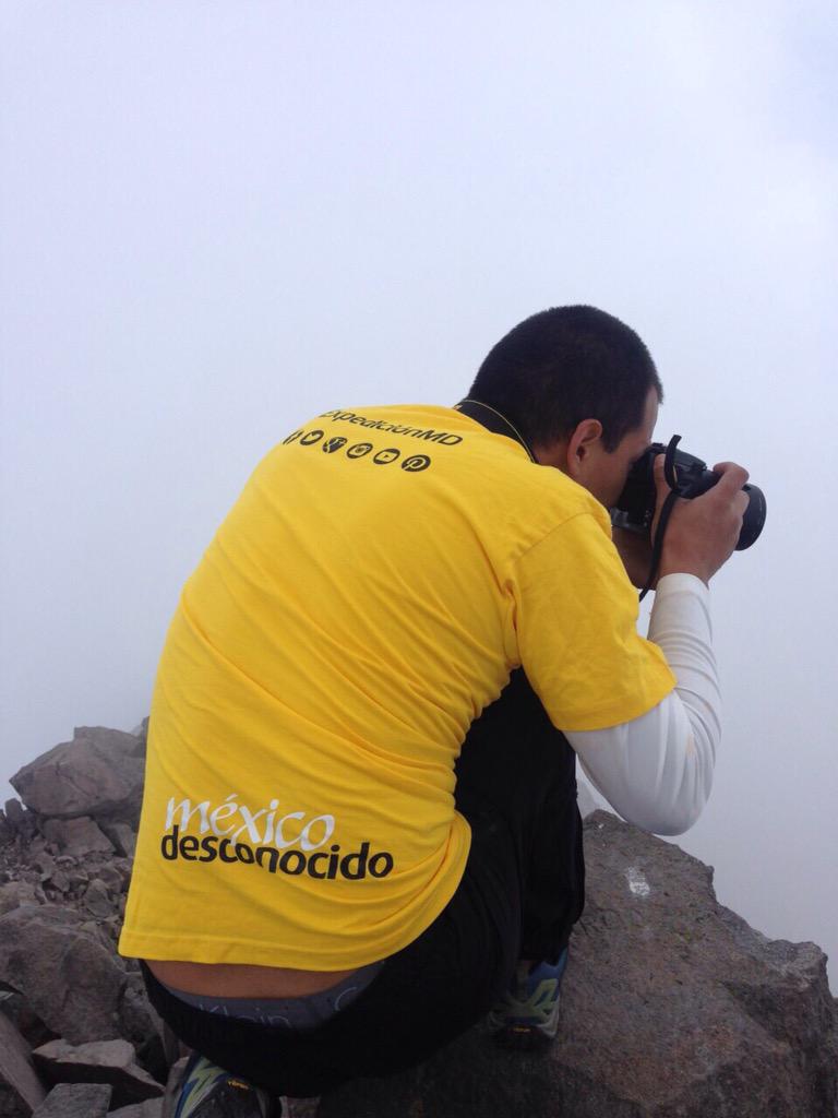 mexdesconocido's tweet image. Nuestro #ViajeroExpertoMD @benm_mex ha iniciado el descenso en el Nevado de Toluca #ExpediciónMD @Merrell_Mexico