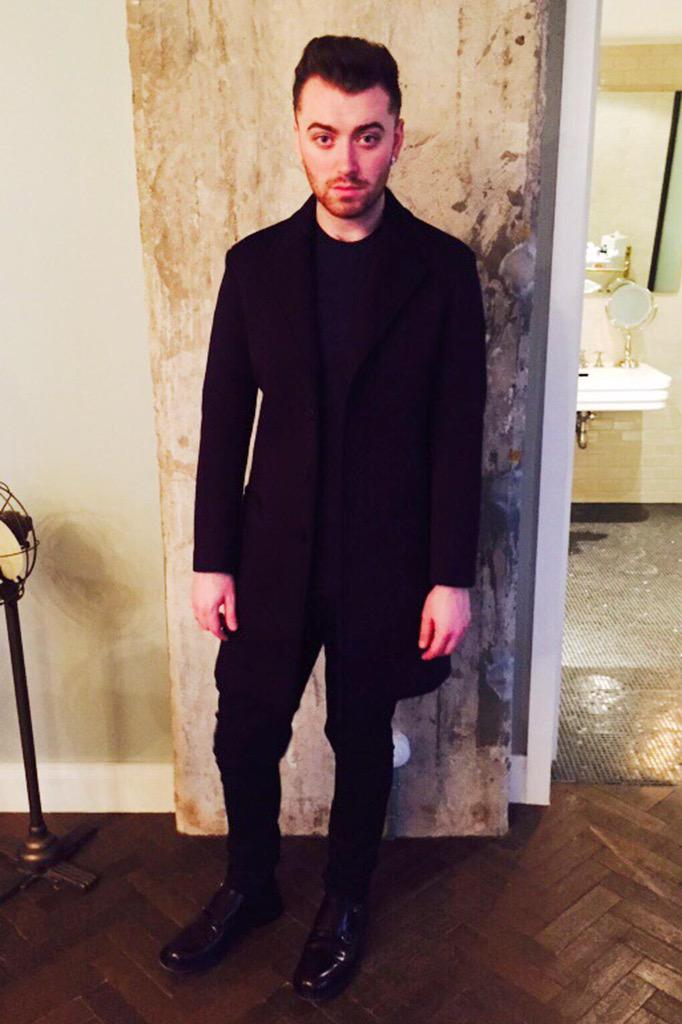 SamSmithNews's tweet photo. Make sure you keep updated with what Sam's wearing every day this month, thanks to Vogue! http://t.co/8vjWxBwWHN http://t.co/CdldN47Lyg