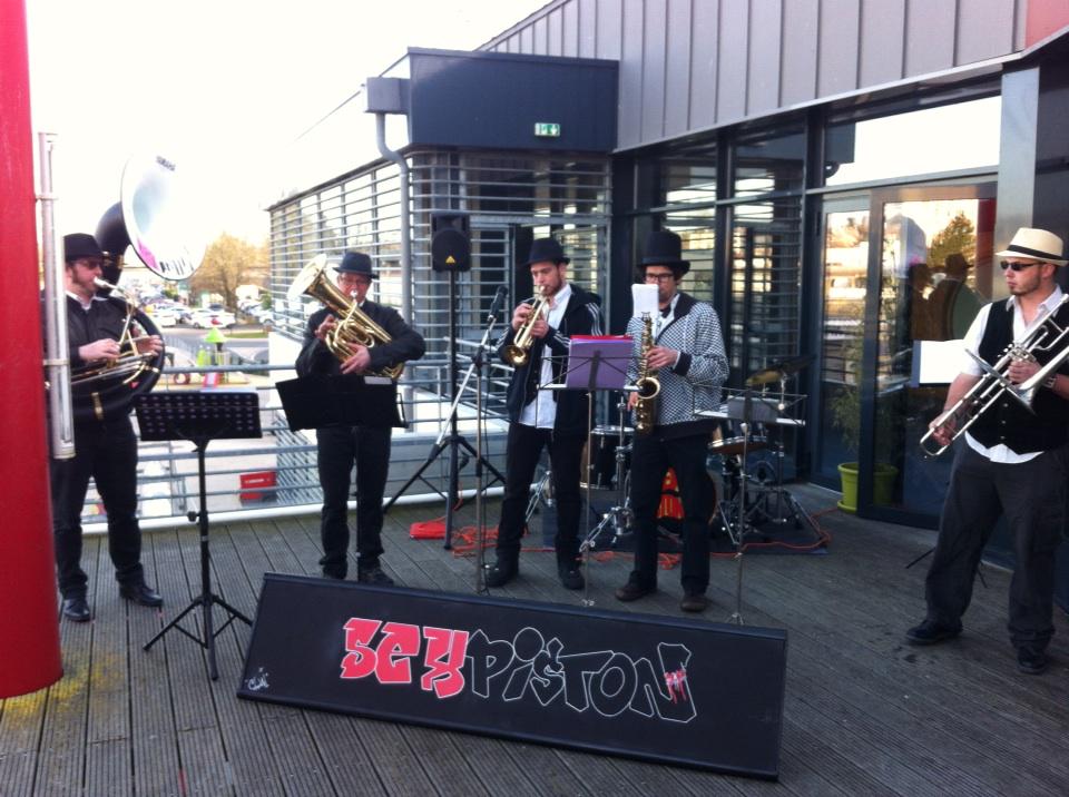 Les sexpistons en concert pour l'#IRPDC2015 pendant le verre de l'amitié !