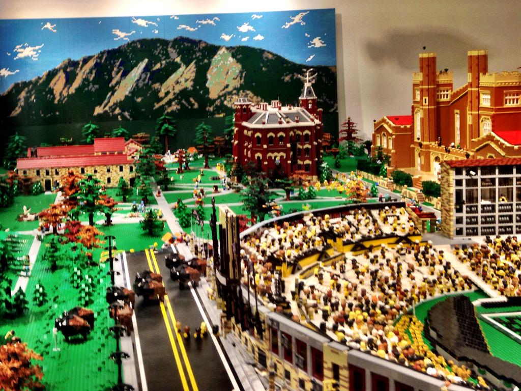 VanessaatCU's tweet photo. Check out my view of the Flatirons at the #CUBoulder Heritage Center! CU in Legos. How cool is that? #ASDatCU http://t.co/4B5x9Y36sJ