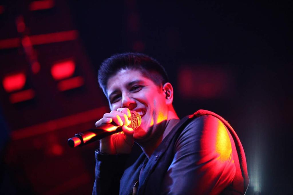 MaceandCrown's tweet photo. SoMo at the NorVa last night (Josh Boone | Mace and Crown) #norva #norvalive http://t.co/5eAgXvIQ2R