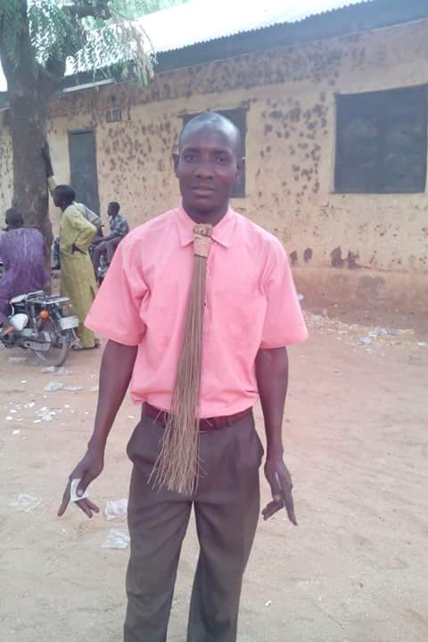 APC-SOKOTO-SITUATION (@2015_skk_apc_sr) on Twitter photo Youths from Shuni community in Sokoto sweeping their area after Apc victory. @apcsituationrm <a href="/channelstv/">Channels Television</a> Youths from Shuni community in Sokoto sweeping their area after Apc victory. @apcsituationrm <a href="/channelstv/">Channels Television</a>