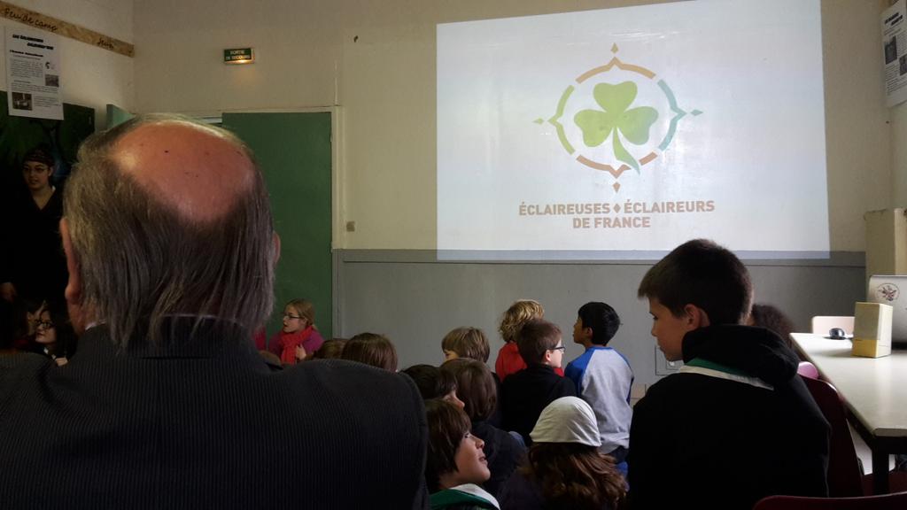 kimdelagarde's tweet photo. 30 ans du centre @EEDF_officiel de Boussais #poitiers avec @sgdf @EEUdF #caf86 #cd86 maire #Beruges et des enfants ! http://t.co/MdSR1cKrpj
