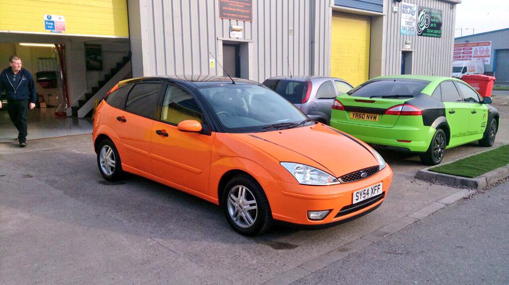 cheshirecustoms's tweet photo. This weeks wrap in @3MWrapsUK Burnt Orange &amp; Gloss black. Looked stunning outside in the natural light. 👍🏼👍🏼 http://t.co/l2sSj1TRmv