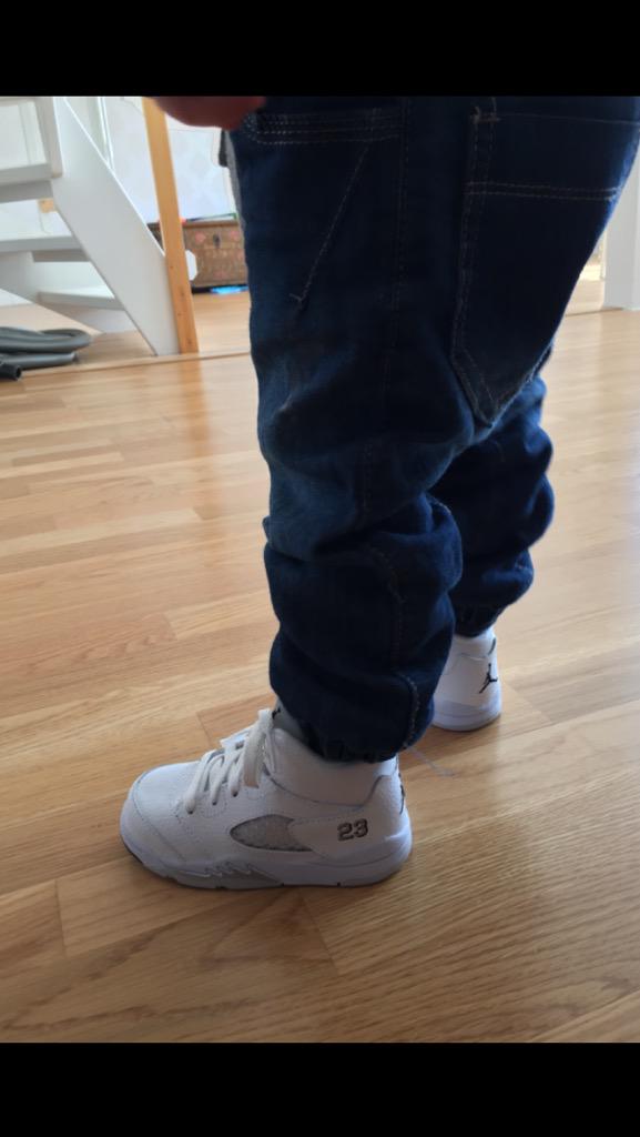 Ronnkvist's tweet photo. Lucas nya #Jordan #Snabba http://t.co/dImdVb2Bgb