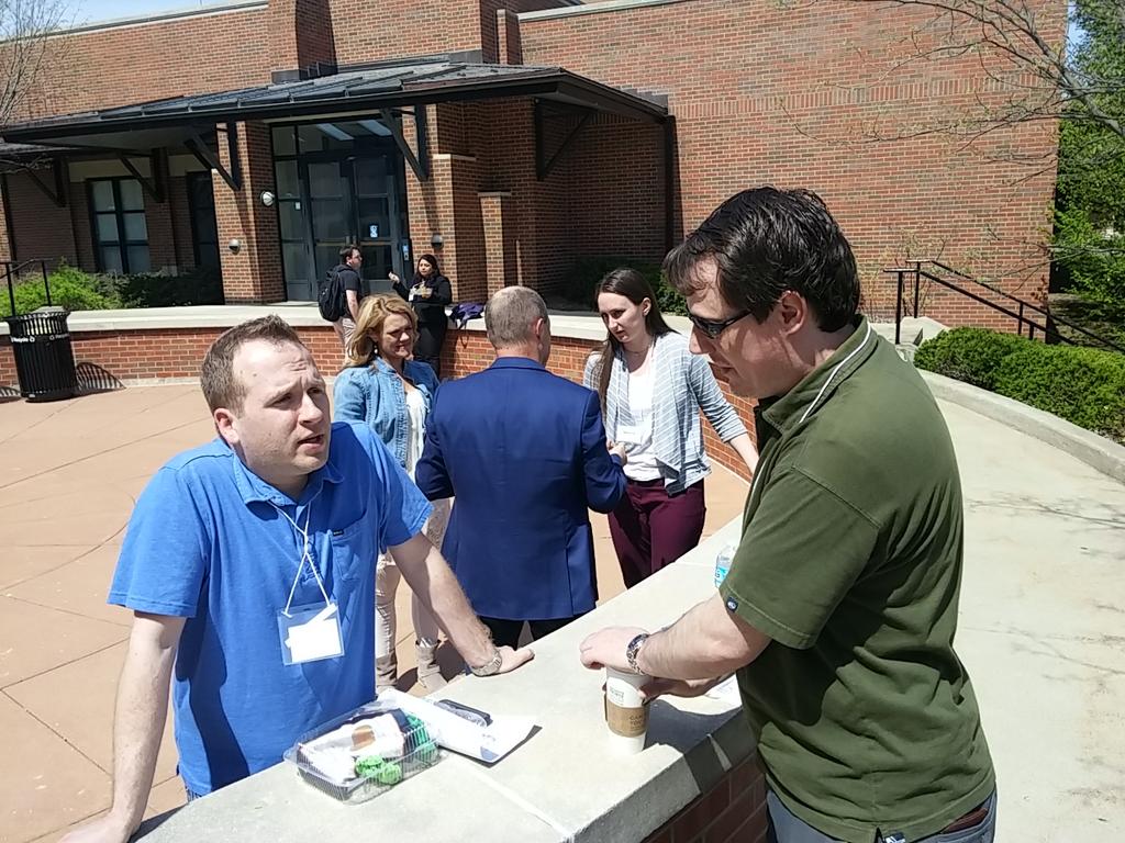 Whatif_STL's tweet photo. ##Whatif we collab in the sun? #WhatifMU @themattfischer @SarahMidMO @feliciamaybe http://t.co/yraUGaa8sn