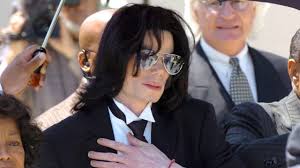 julia_mppb's tweet photo. #MichaelJacksonNOTGuilty http://t.co/Vq0ccEpuc7