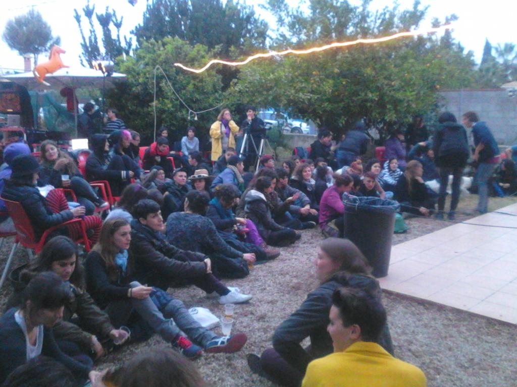 ZorriFest's tweet photo. Atardece #zorrifest - arranca la performance!!! http://t.co/BjjvDQmFMq