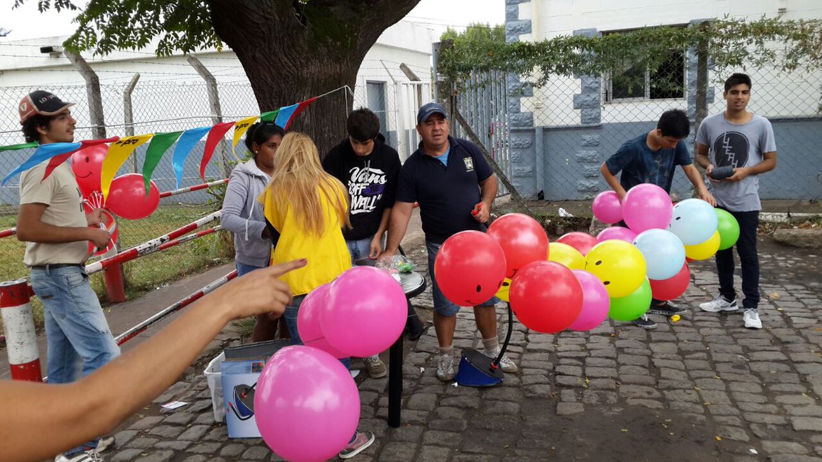NicoDucote's tweet photo. Desde muy temprano, en #PILAR dijimos 'presente' en Derqui, Zelaya, Villa Rosa, Lagomarsino...[SIGUE] http://t.co/PLwD8HoHOE