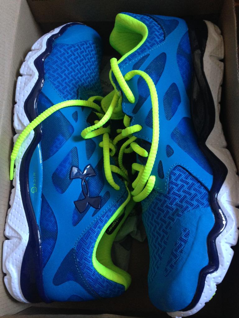 yefferee's tweet image. Bitch where were you when I was walking...... In my new kicks #kickgameonpoint