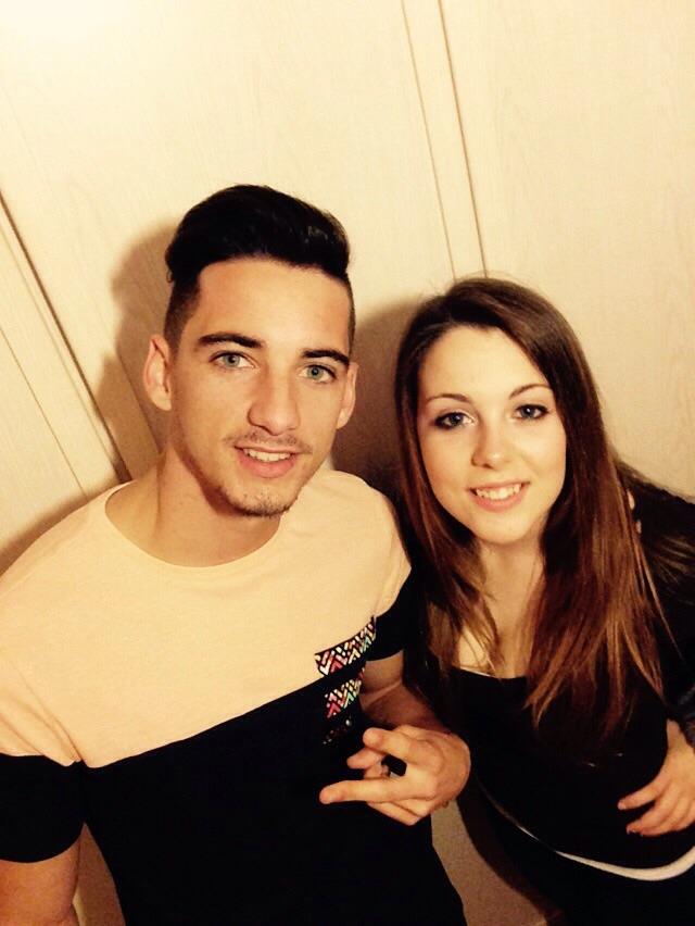 JoseMirSan's tweet photo. Nos vamosss!!! 🍴🍸@Aiitana26 http://t.co/AONSnCd1zB