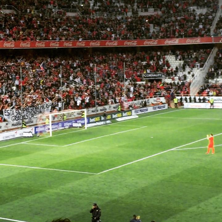 ivanrakitic's tweet photo. Que emocion en una noche inolvidable y gran futbol.! Muchas gracias a todo el sevillismo por el cariño recibido.!👏🔝✔️ http://t.co/5MfWvWUeqA